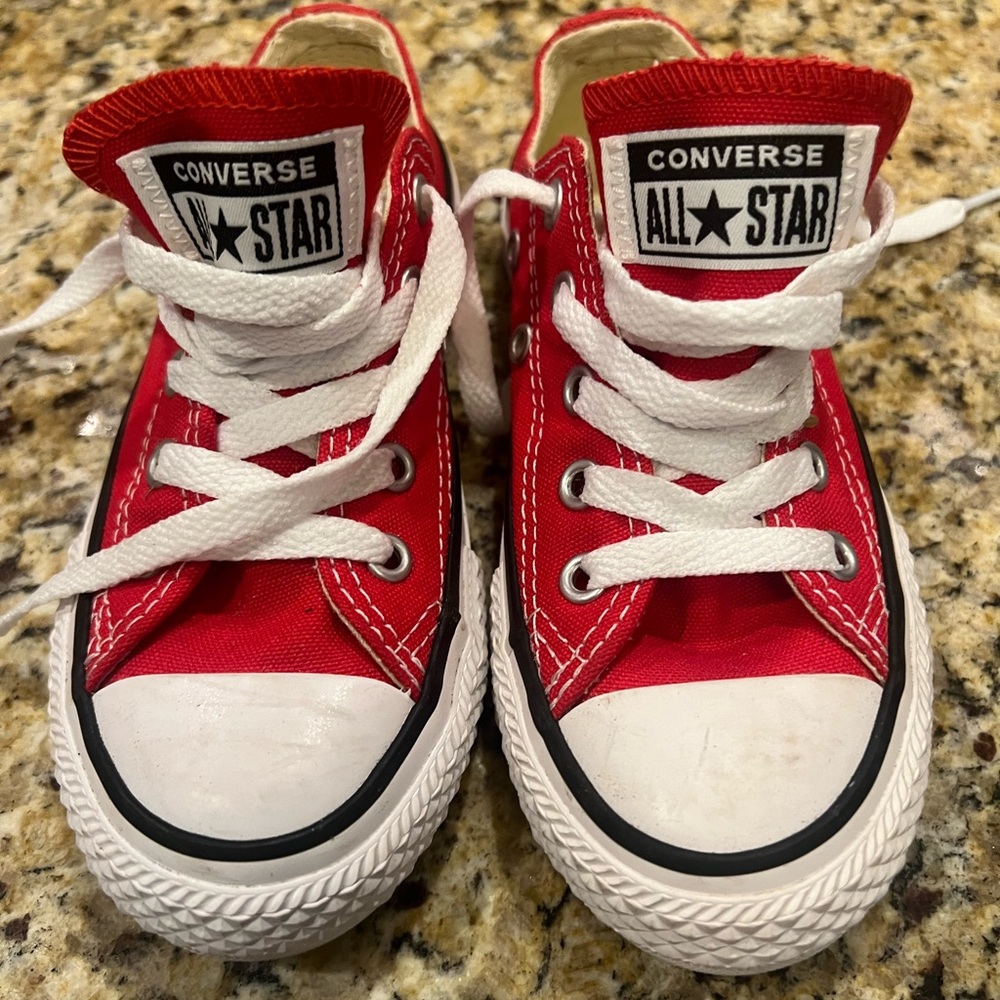 Red converse like new size 11 kids